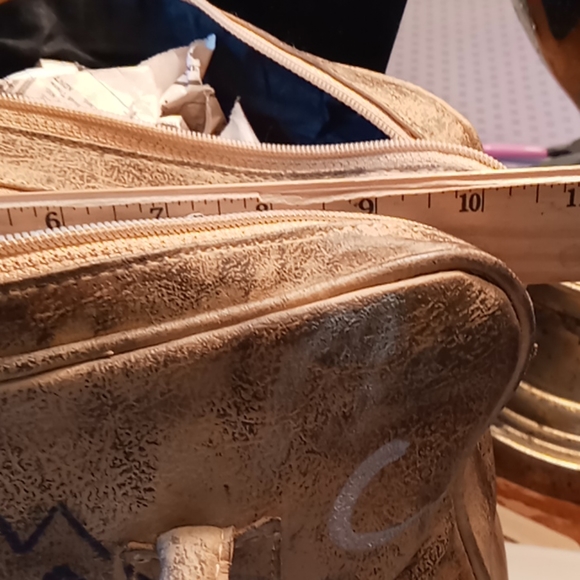 Purse - Picture 3 of 4